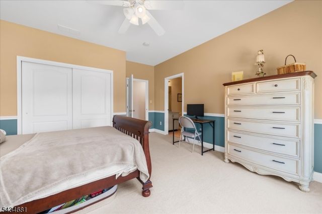 10 Claridge Ln, Raritan Twp., NJ 08822