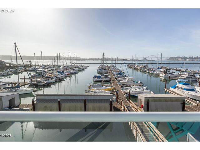 890 Se BAY Blvd 305, Newport, OR 97365