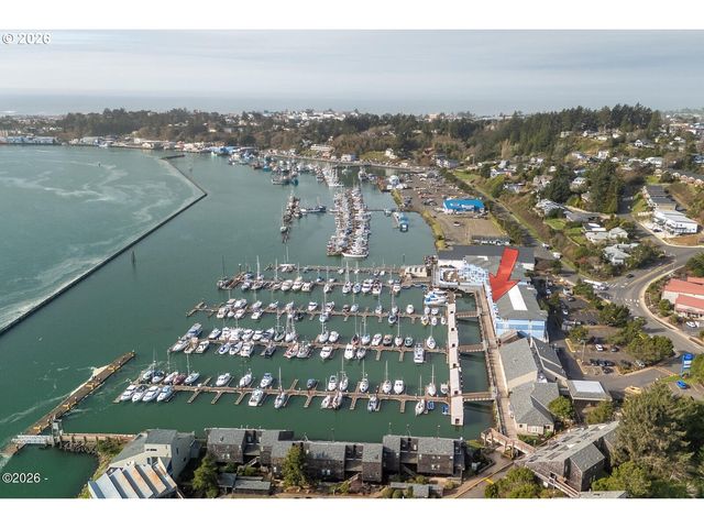 890 Se BAY Blvd 305, Newport, OR 97365