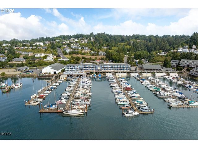 890 Se BAY Blvd 305, Newport, OR 97365