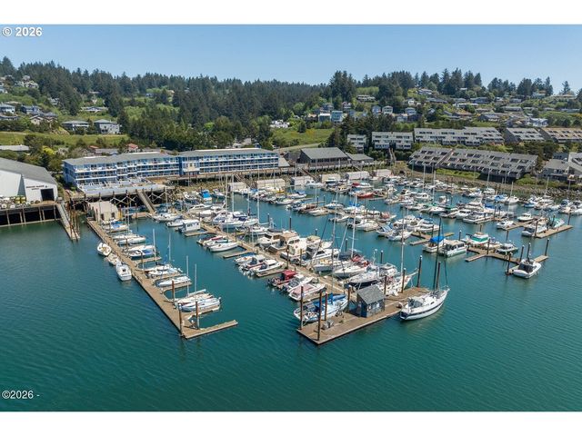 890 Se BAY Blvd 305, Newport, OR 97365