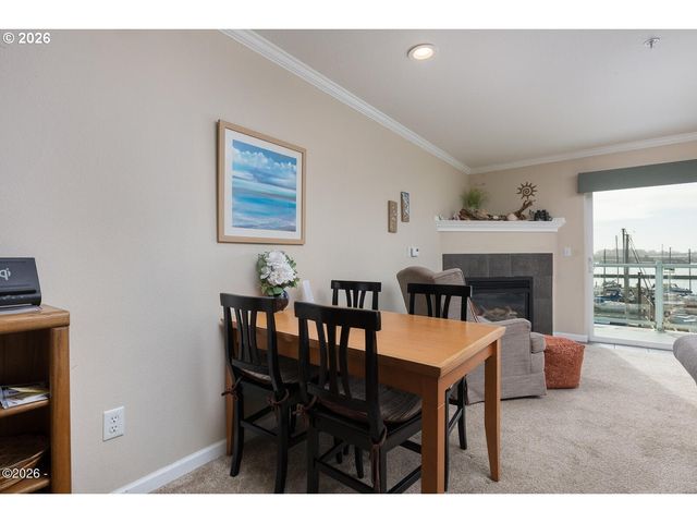 890 Se BAY Blvd 305, Newport, OR 97365