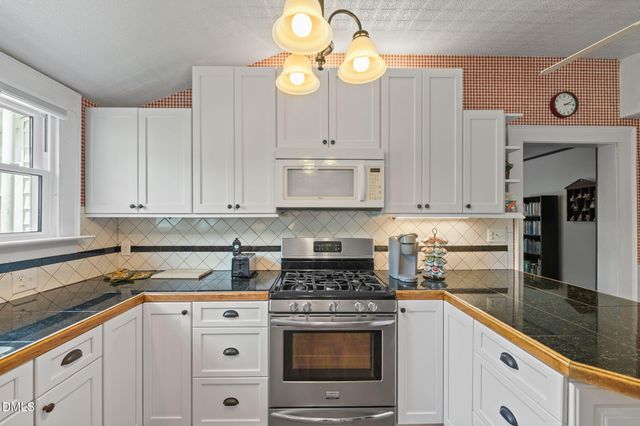 222 E Minneola Street, Gibsonville, NC 27249