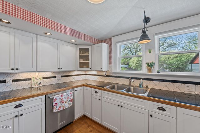 222 E Minneola Street, Gibsonville, NC 27249