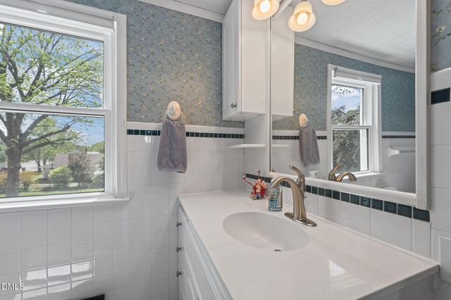 222 E Minneola Street, Gibsonville, NC 27249