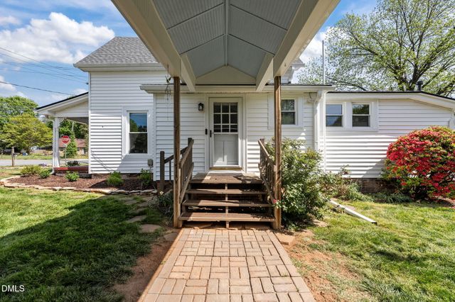 222 E Minneola Street, Gibsonville, NC 27249