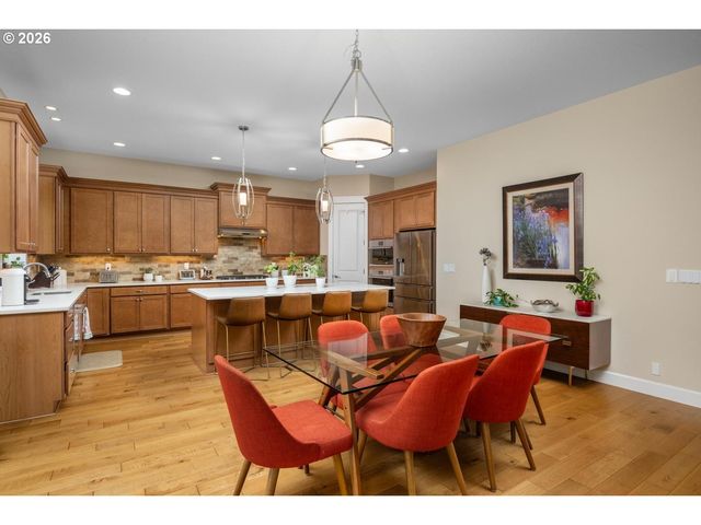 20475 Sw COMANCHE Ter, Tualatin, OR 97062