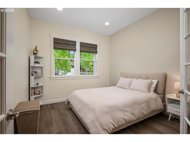 20475 Sw COMANCHE Ter, Tualatin, OR 97062