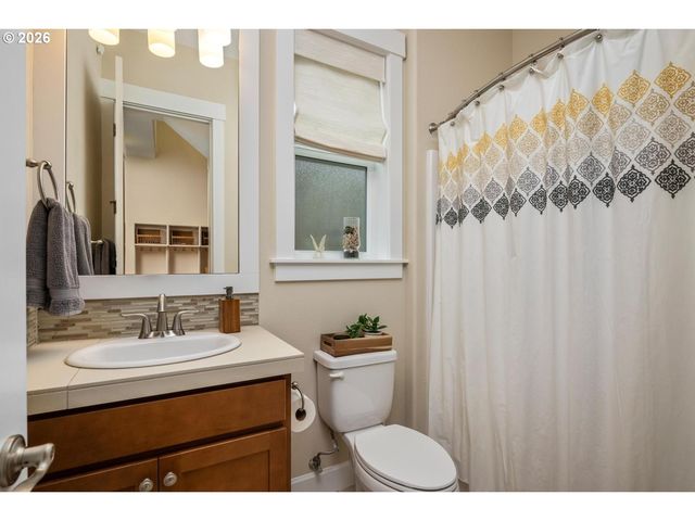 20475 Sw COMANCHE Ter, Tualatin, OR 97062