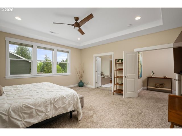 20475 Sw COMANCHE Ter, Tualatin, OR 97062