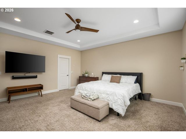 20475 Sw COMANCHE Ter, Tualatin, OR 97062