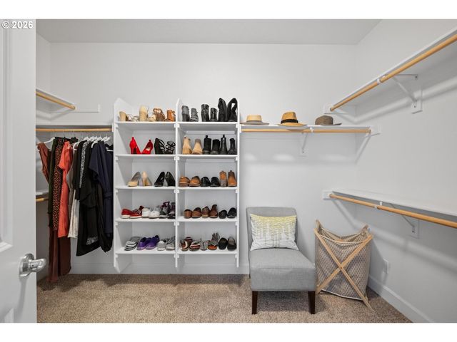 20475 Sw COMANCHE Ter, Tualatin, OR 97062