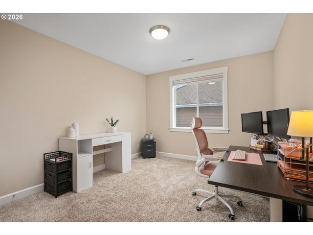20475 Sw COMANCHE Ter, Tualatin, OR 97062