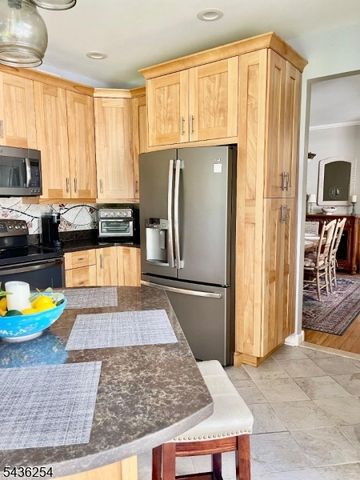 36 Loft Dr, Bridgewater Twp., NJ 08836