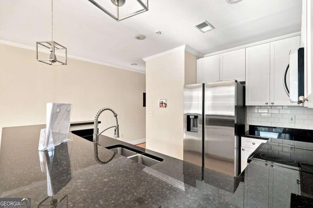 933 Garrett Street SE 201, Atlanta, GA 30316