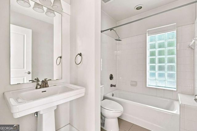 933 Garrett Street SE 201, Atlanta, GA 30316