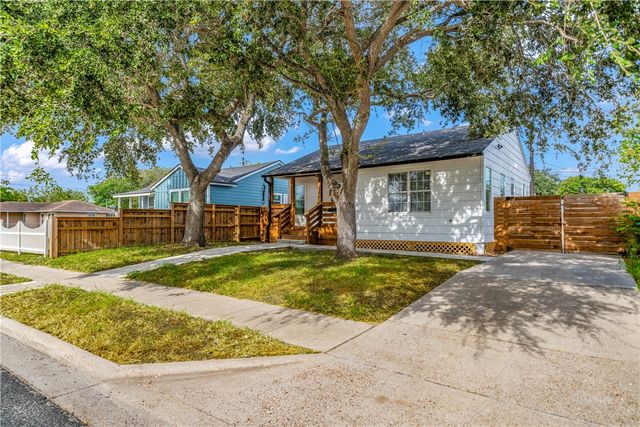 4745 Franklin Dr, Corpus Christi, TX 78415