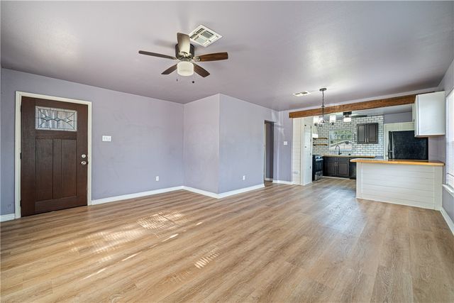 4745 Franklin Dr, Corpus Christi, TX 78415
