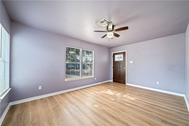 4745 Franklin Dr, Corpus Christi, TX 78415