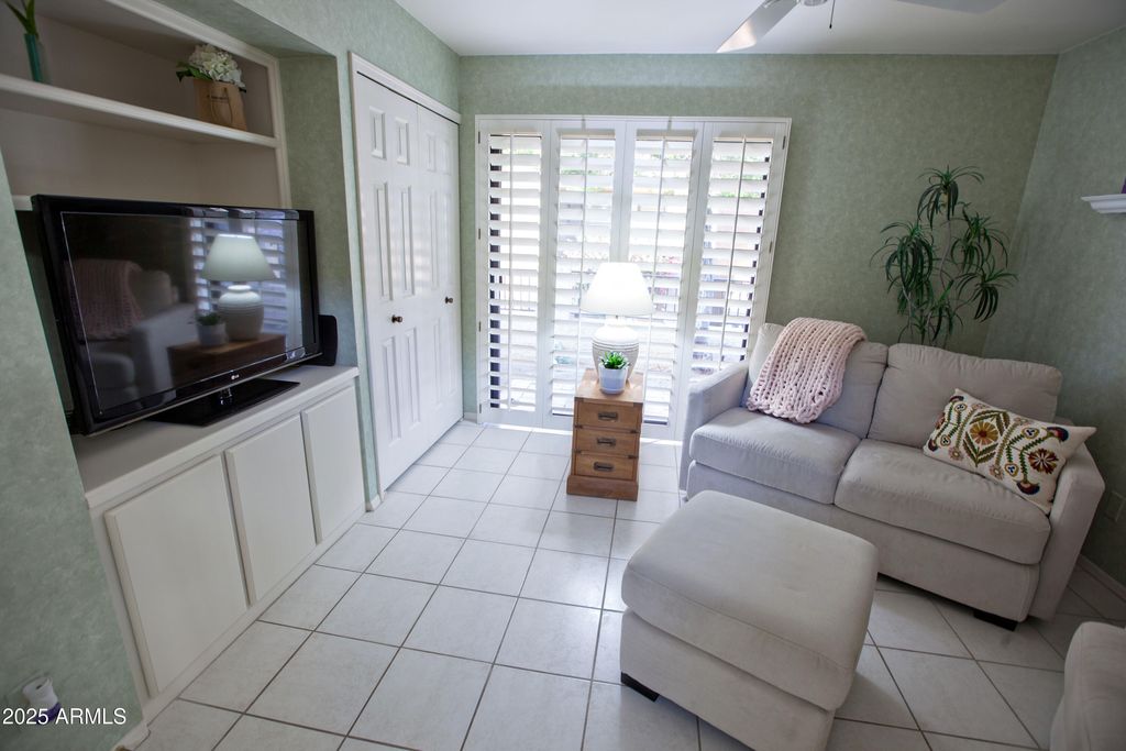 property-img