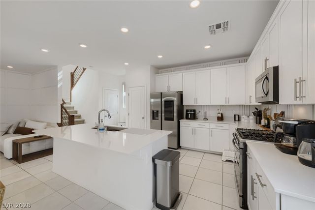 4497 Hidden Stone Avenue, Las Vegas, NV 89141