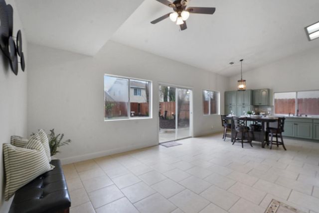 4826 Haven Pl, Stockton, CA 95206