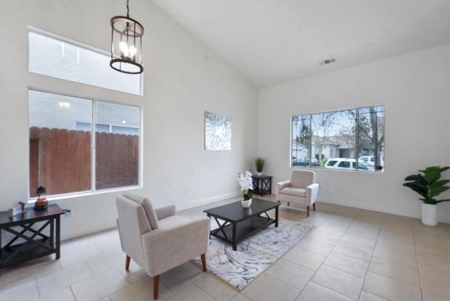 4826 Haven Pl, Stockton, CA 95206