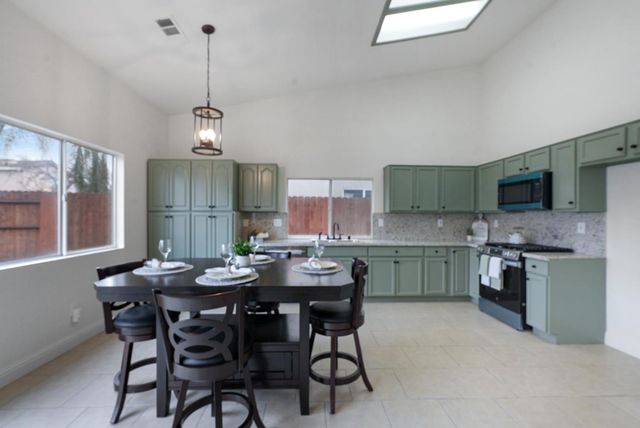 4826 Haven Pl, Stockton, CA 95206