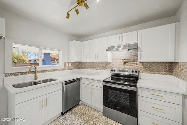 364 W Columbia Street, Tucson, AZ 85714