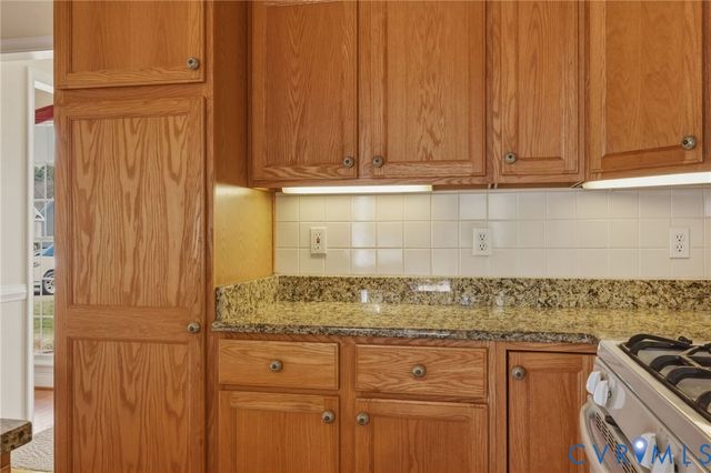 118 Kennon Pointe Ct, Colonial Heights, VA 23834