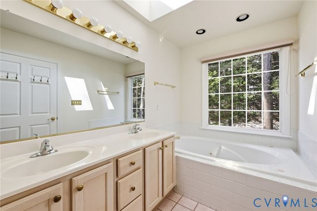 118 Kennon Pointe Ct, Colonial Heights, VA 23834