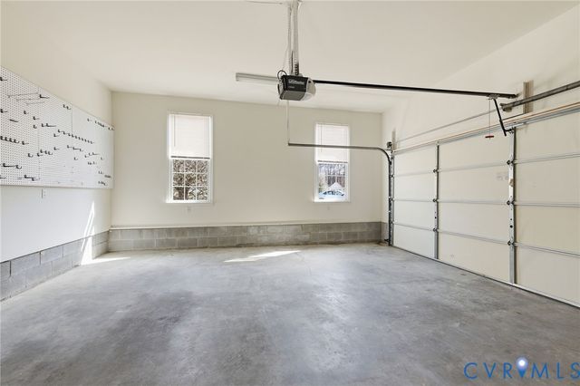 118 Kennon Pointe Ct, Colonial Heights, VA 23834