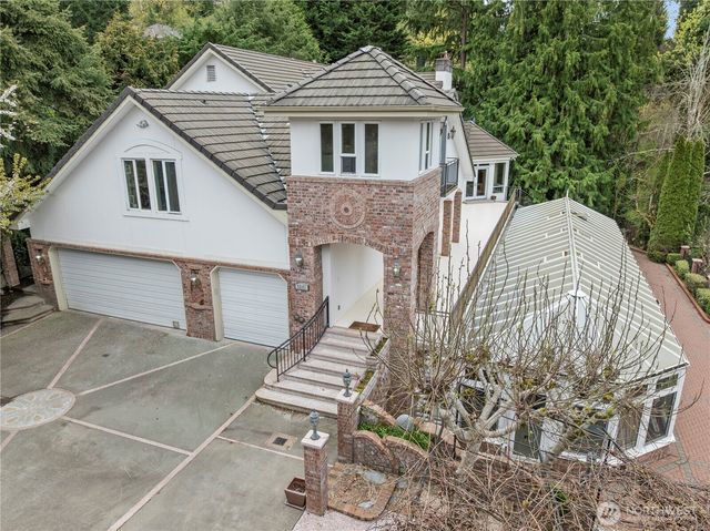 5601 W Mercer Way, Mercer Island, WA 98040