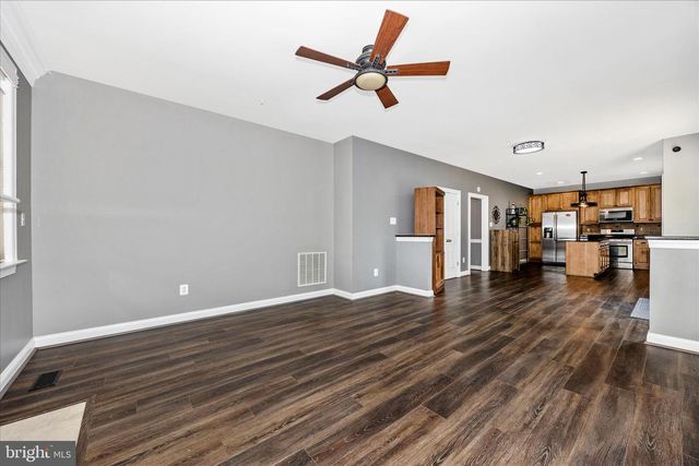 5633 BARTONSVILLE RD, Frederick, MD 21704
