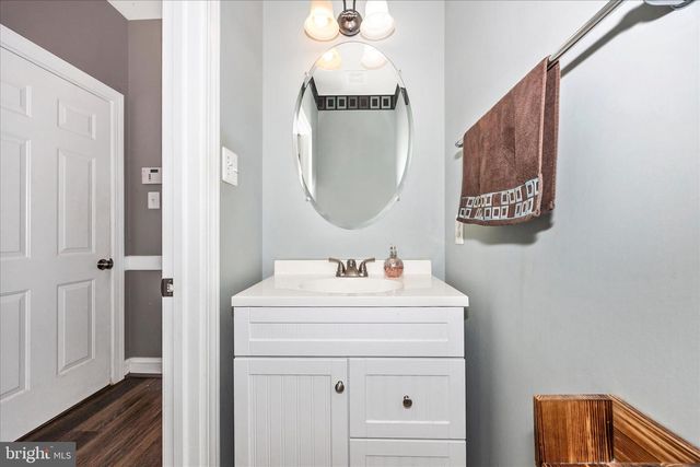 5633 BARTONSVILLE RD, Frederick, MD 21704