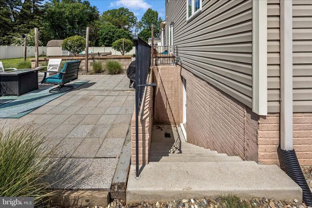 5633 BARTONSVILLE RD, Frederick, MD 21704
