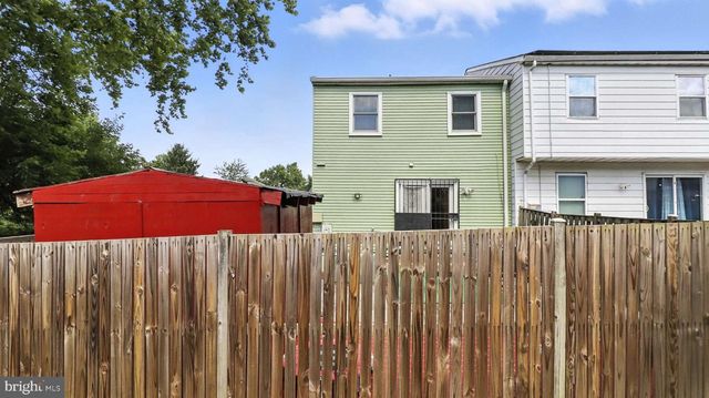 8960 CONTINENTAL PL, Landover, MD 20785