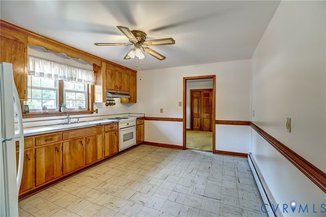1024 Woodhaven Dr, Richmond, VA 23224