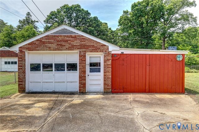 1024 Woodhaven Dr, Richmond, VA 23224