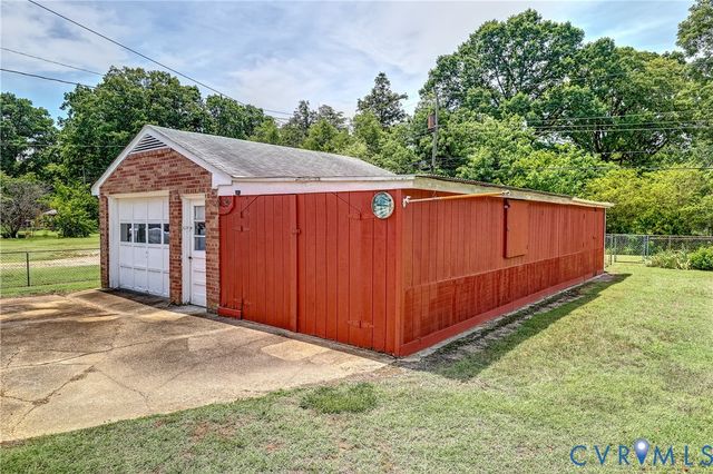 1024 Woodhaven Dr, Richmond, VA 23224