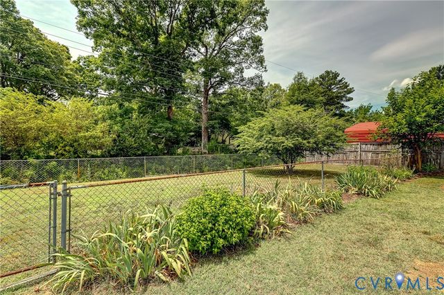 1024 Woodhaven Dr, Richmond, VA 23224
