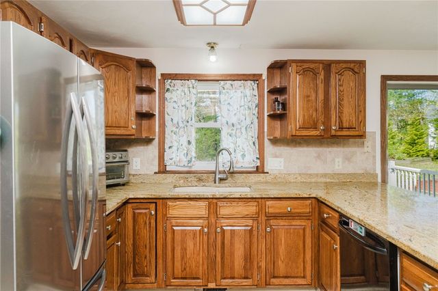 16 Bliss Street, Rehoboth, MA 02769