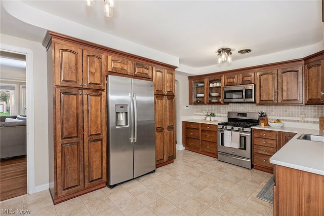 3874 Grenville Road, University Heights, OH 44118