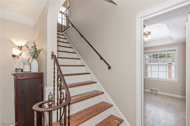 3874 Grenville Road, University Heights, OH 44118