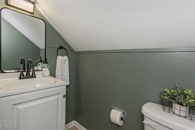 3874 Grenville Road, University Heights, OH 44118