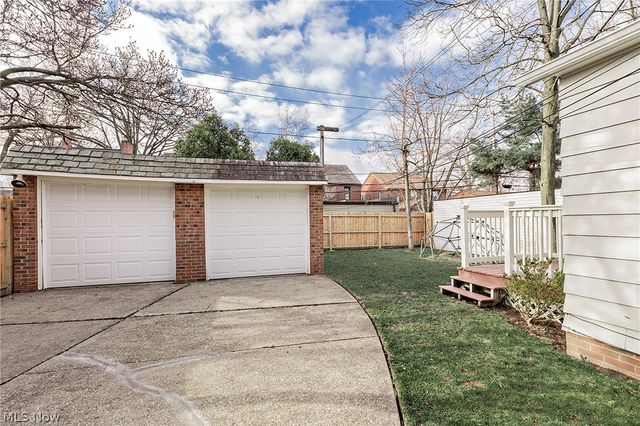 3874 Grenville Road, University Heights, OH 44118