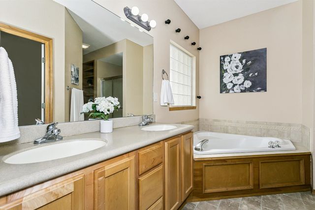 814 S Zelta, Wichita, KS 67207