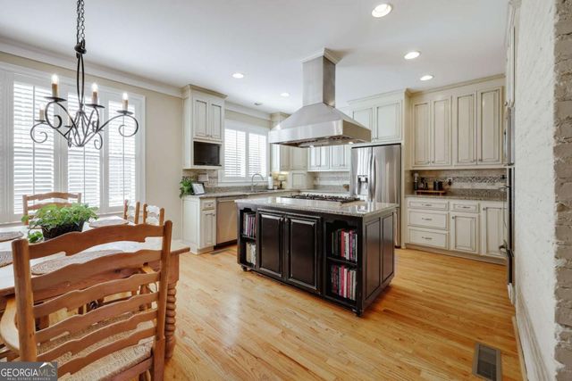 577 Cloverhurst Avenue, Athens, GA 30606