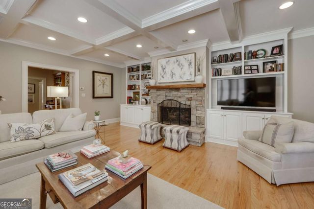 577 Cloverhurst Avenue, Athens, GA 30606