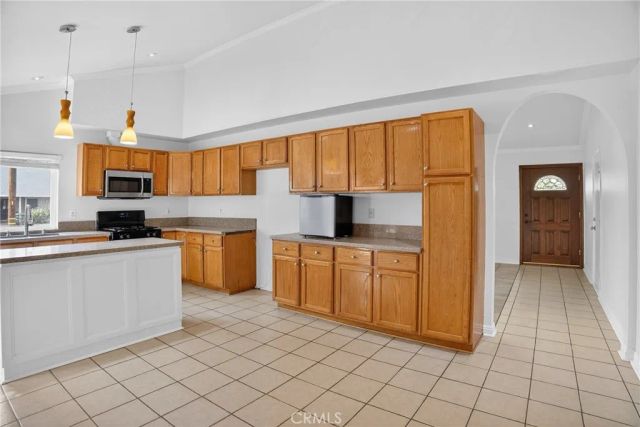 5604 Bloomfield Street, Simi Valley, CA 93063